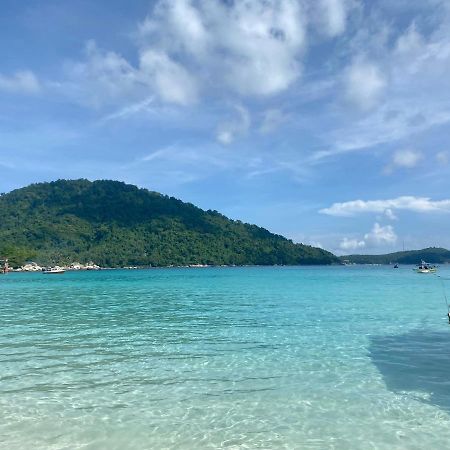 Nazza Homestay Besut With Swimming Pool Kampung Raja Екстериор снимка