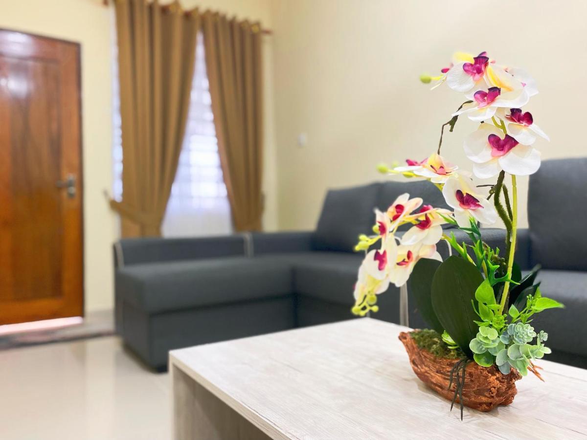 Nazza Homestay Besut With Swimming Pool Kampung Raja Екстериор снимка