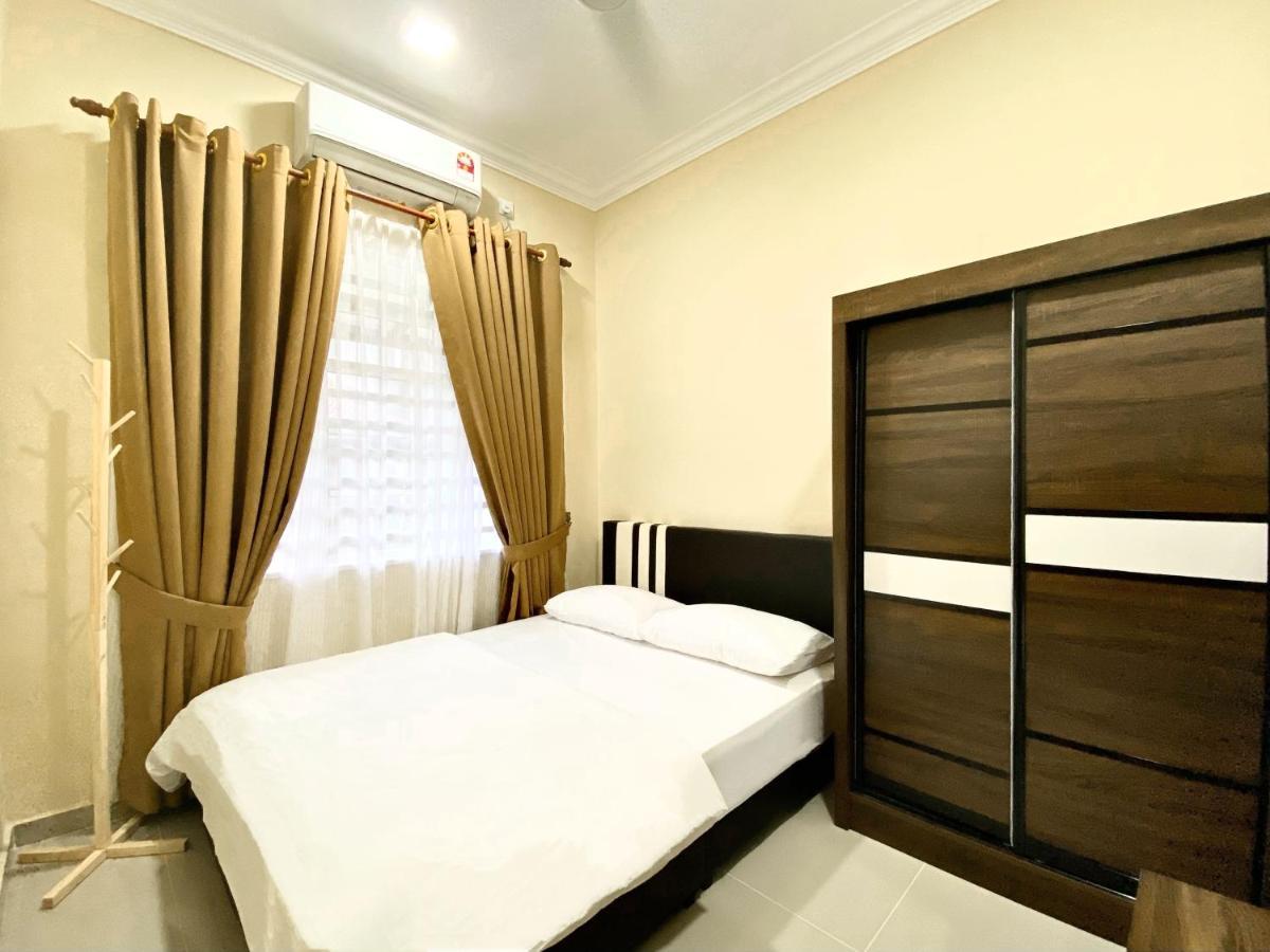 Nazza Homestay Besut With Swimming Pool Kampung Raja Екстериор снимка
